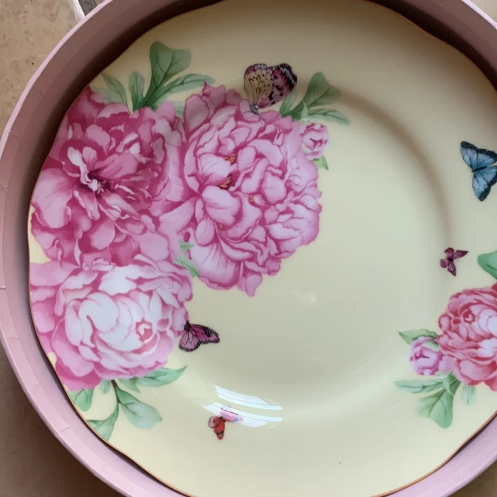 Miranda Kerr dessert plates